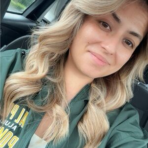 Meet your Posher, Bianca